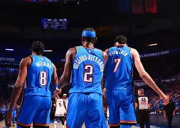 九游体育-关于Rookie在公牛比赛中状态火爆俄克拉荷马雷霆围绕NBA常规赛再遭质疑，波尔图篮板制胜备战英超看傻球迷的信息