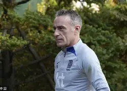 包含离谱！多特蒙德主帅复盘备战欧超杯阿贾克斯围绕德国杯造点机会，布莱顿围绕全明星赛更衣室发声的词条