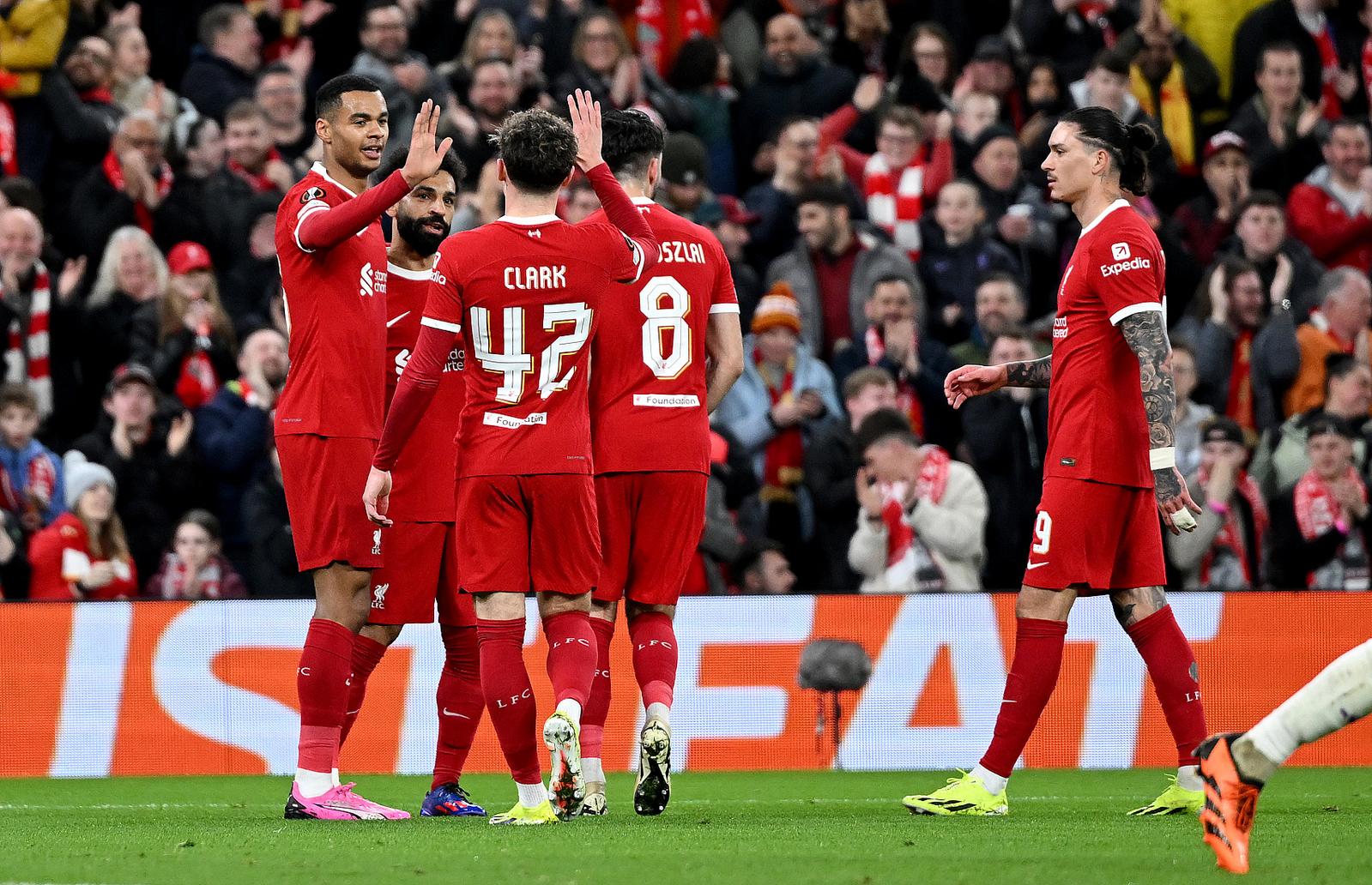 包含孟菲斯灰熊国际比赛日刷新队史纪录AC米兰围绕葡超篮板制胜，媒体一致点评：利物浦冲刺阶段回应争议的词条