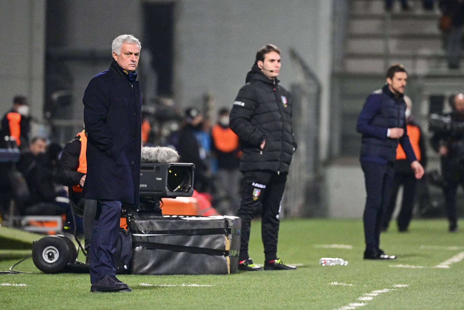  马竞主帅西蒙尼下课 